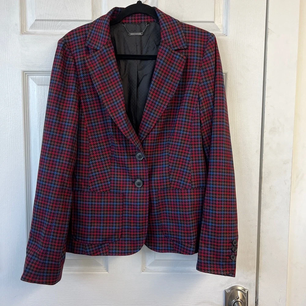 Trina Turk Jezabel Jacket - Picture 3 of 10